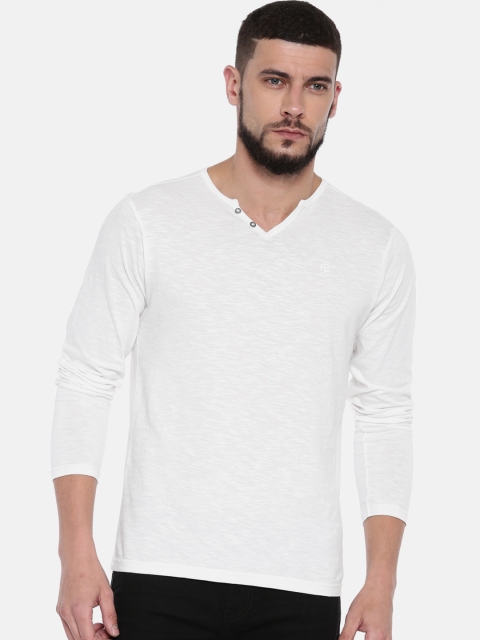 

Pepe Jeans Men Off-White Solid Pure Cotton T-shirt