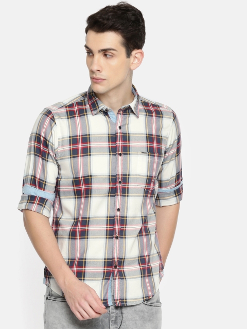 

Pepe Jeans Men Red & White Regular Fit Checked Casual Shirt