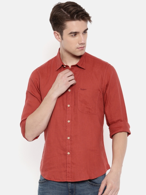 

Pepe Jeans Men Red Regular Fit Solid Linen Casual Shirt
