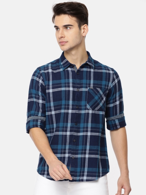 

Pepe Jeans Men Navy Blue & White Regular Fit Checked Casual Shirt