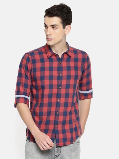

Pepe Jeans Men Red & Blue Regular Fit Checked Casual Shirt