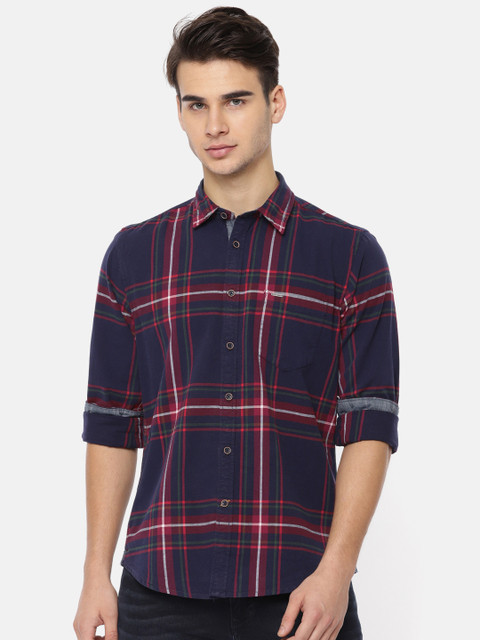 

Pepe Jeans Men Navy Blue & Maroon Regular Fit Checked Casual Shirt