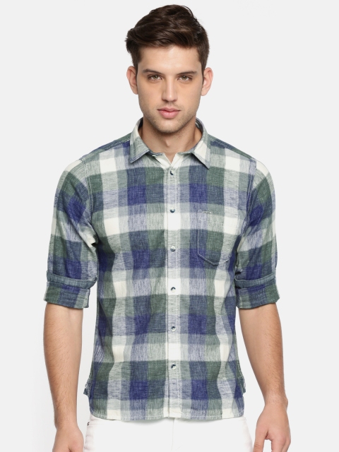 

Pepe Jeans Men Olive Green & Off-White Regular Fit Checked Casual Shirt