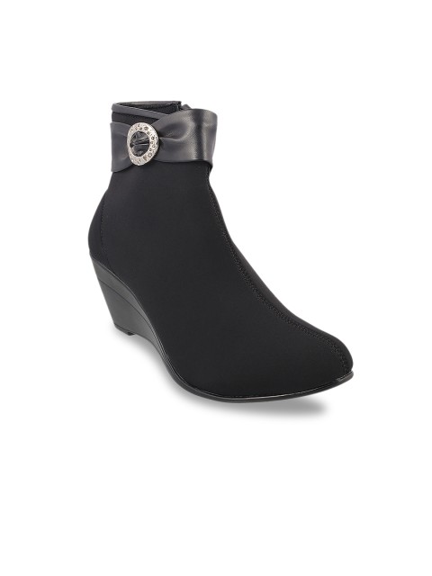 

WALKWAY Women Black Solid Heeled Boots