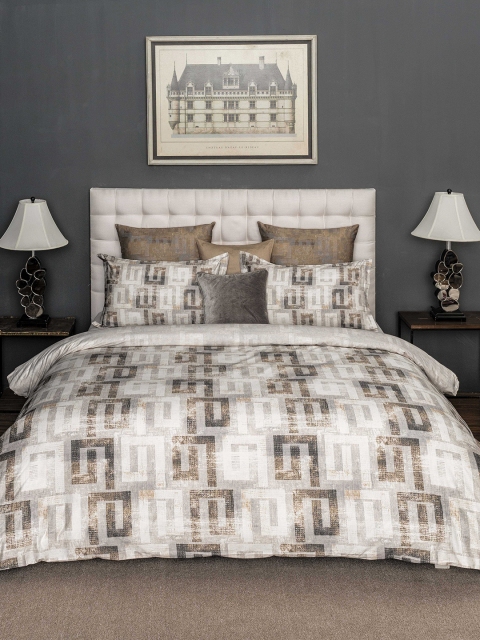 

DDecor Brown Geometric Flat 150 TC Cotton 1 double Bedsheet with 2 Pillow Covers