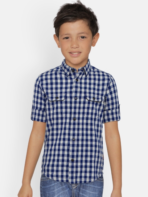 

Indian Terrain Boys Navy Blue & White Regular Fit Checked Casual Shirt