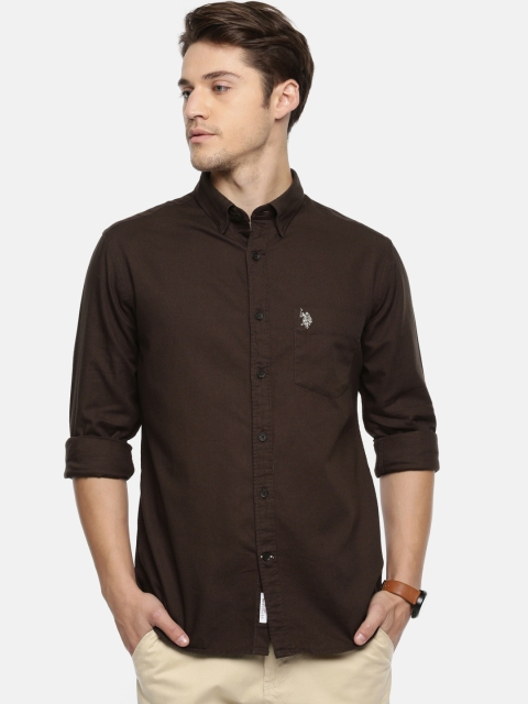 

U.S. Polo Assn. Men Coffee Brown Tailored Fit Solid Casual Shirt