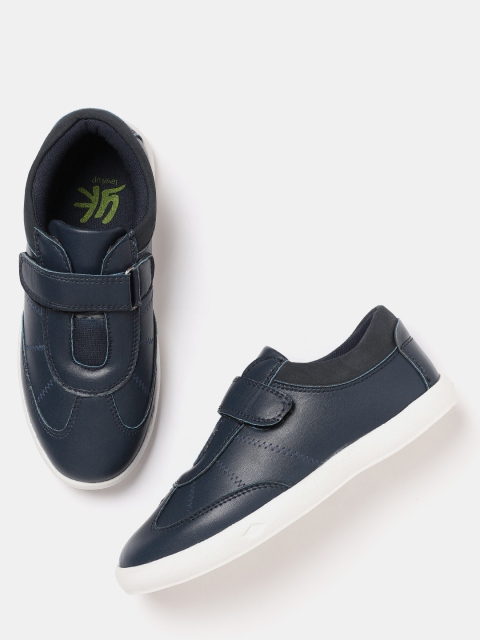 

YK Boys Navy Blue Sneakers