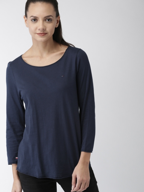 

Tommy Hilfiger Women Navy Blue Solid Round Neck Pure Cotton T-shirt