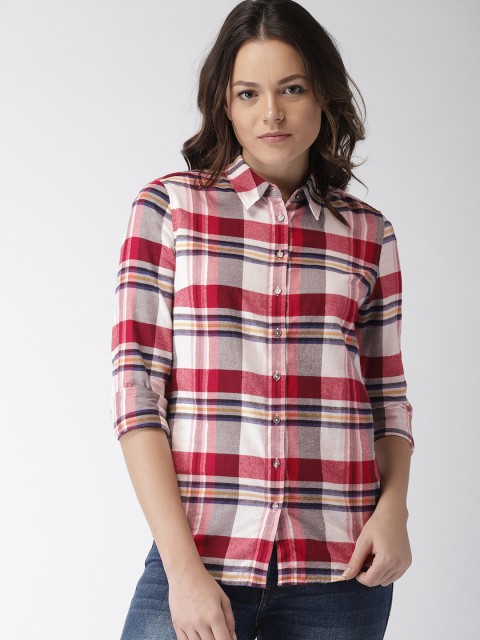 

Tommy Hilfiger Women White & Red Regular Fit Checked Casual Shirt