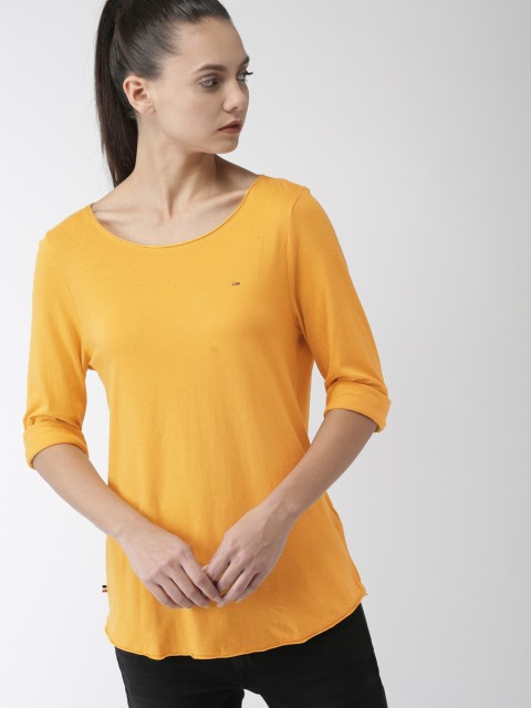 

Tommy Hilfiger Women Yellow Solid Round Neck T-shirt