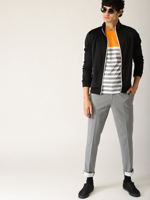 

United Colors of Benetton Men Yellow & Grey Melange Striped Round Neck T-shirt
