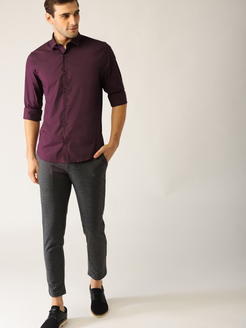 

United Colors of Benetton Men Burgundy Regular Fit Solid Casual Shirt