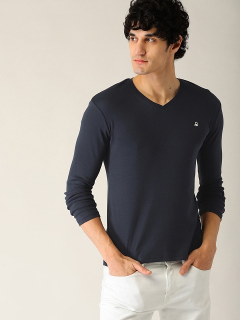 

United Colors of Benetton Men Navy Blue Solid V-Neck T-shirt
