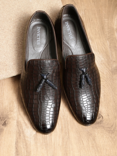 

INVICTUS Men Coffee Brown Croc Textured Semiformal Slip-Ons