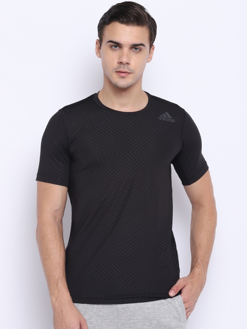 

ADIDAS Men Black & Grey Freelift Fitted Printed Training T-shirt