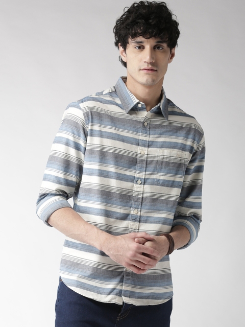 

Aeropostale Men Off-White & Blue Regular Fit Striped Casual Shirt