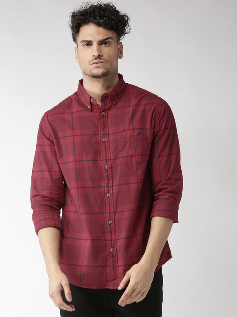 

Aeropostale Men Maroon & Navy Blue Regular Fit Checked Casual Shirt