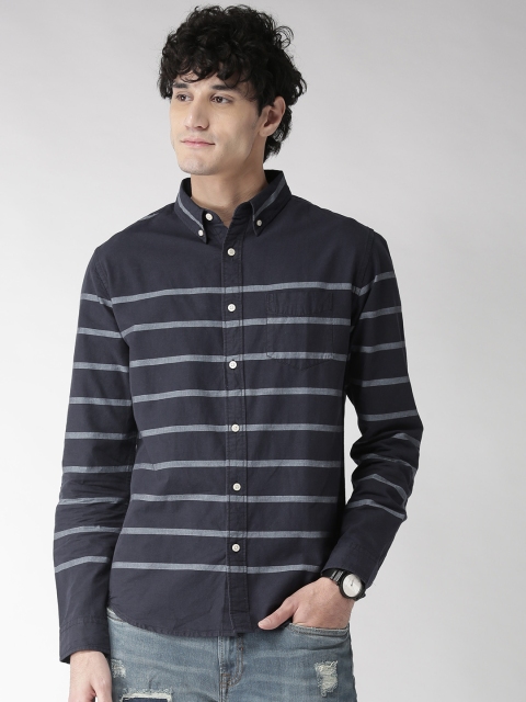 

Aeropostale Men Navy Blue Regular Fit Striped Casual Shirt