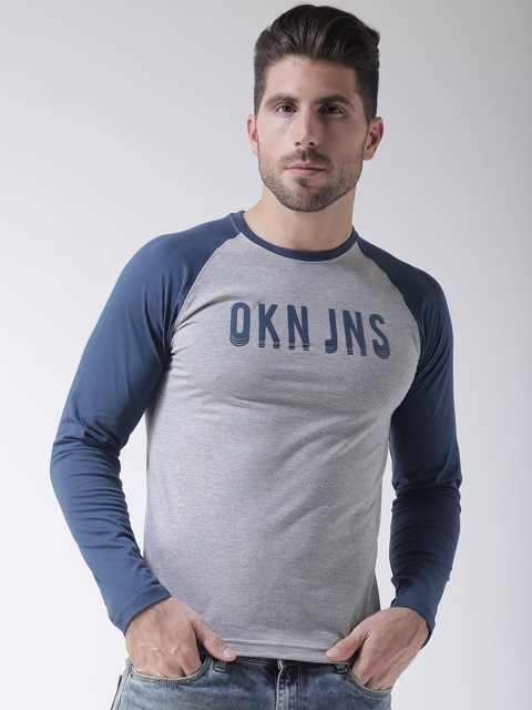

Okane Men Grey Melange Solid Round Neck T-shirt