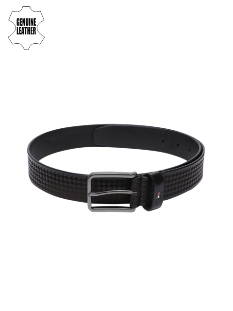 

Tommy Hilfiger Men Black Textured Leather Belt