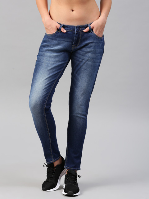 

HRX by Hrithik Roshan Women Blue Slim Fit Mid-Rise Clean Look Stretchable Cropped Jeans