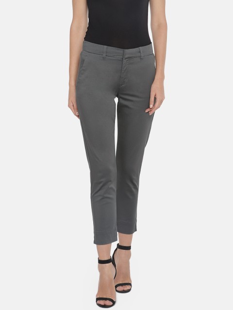 

Cottonworld Women Grey Regular Fit Solid Cigarette Trousers