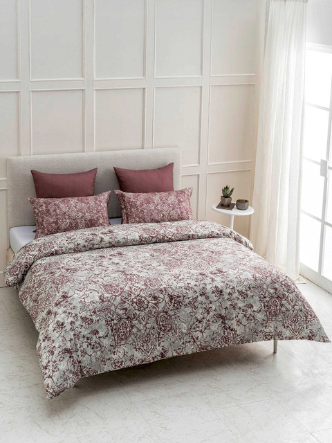 

DDecor Rust Red & Grey Abstract Flat 180 TC Cotton 1 King Bedsheet with 2 Pillow Covers