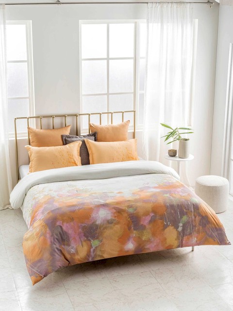 

DDecor Peach-Coloured & Grey Abstract Flat 210 TC Cotton 1 King Bedsheet with 2 Pillow Covers