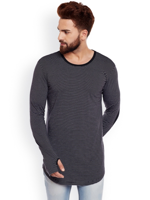 

Hypernation Men Black Striped Round Neck T-shirt