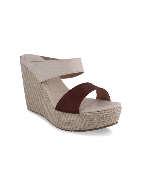 

pelle albero Women Brown & Beige Textured Wedges