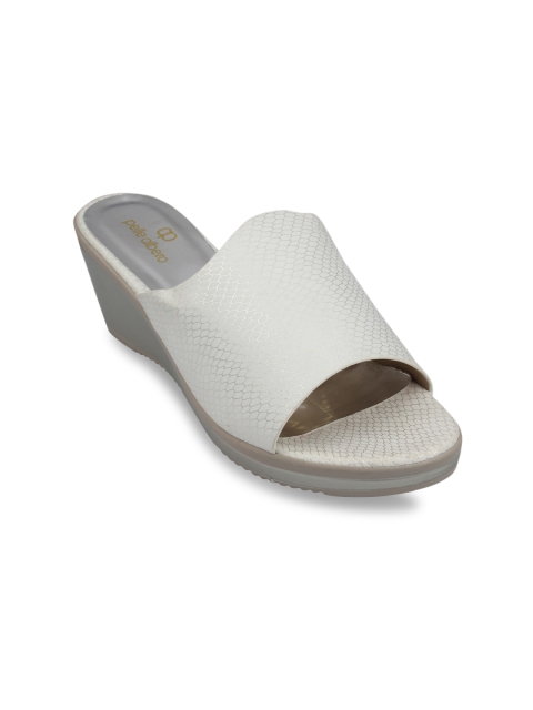 

pelle albero Women White Printed Mules