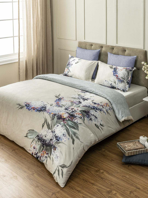 

DDecor Purple & Beige Floral Flat 180 TC Cotton 1 King Bedsheet with 2 Pillow Covers