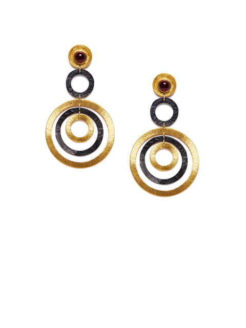 

Bamboo Tree Jewels Gold-Toned & Black Circular Drop Earrings