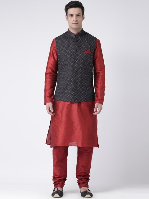 

DEYANN Men Maroon Self Design Kurta with Churidar & Nehru Jacket