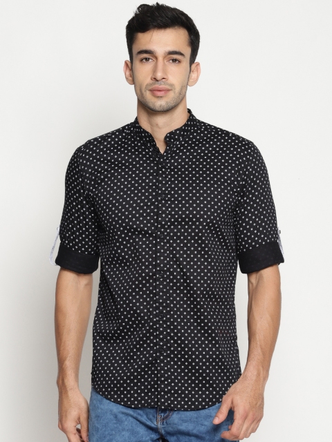 

IVOC Men Black & White Modern Slim Fit Printed Casual Shirt