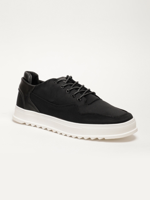 

LOCOMOTIVE Men Black Sneakers