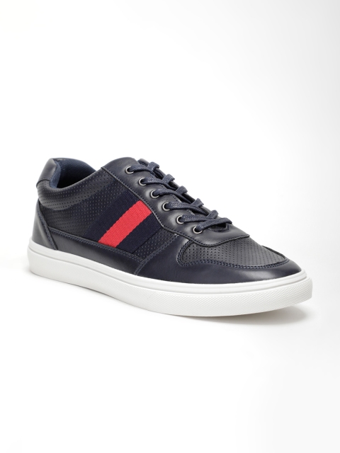 

LOCOMOTIVE Men Navy Blue Sneakers