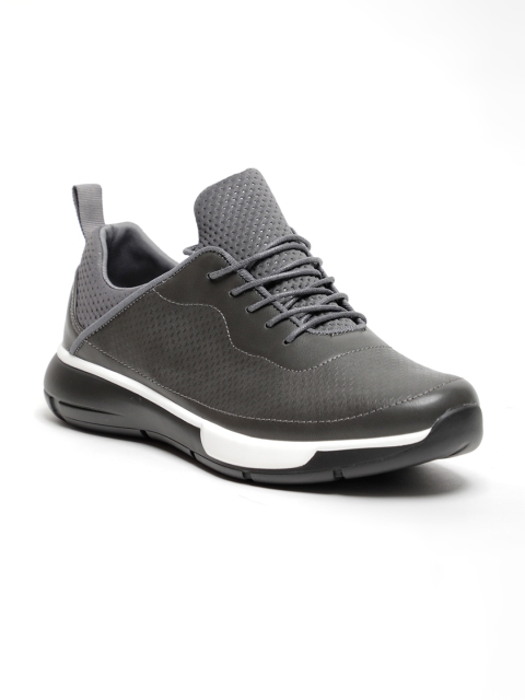 

LOCOMOTIVE Men Grey Sneakers
