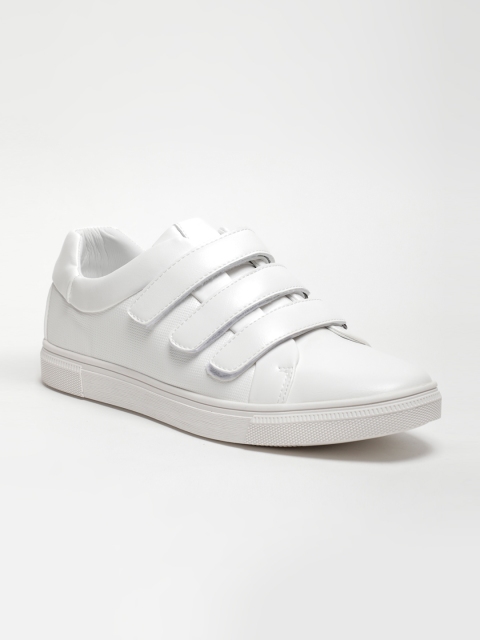 

LOCOMOTIVE Men White Sneakers