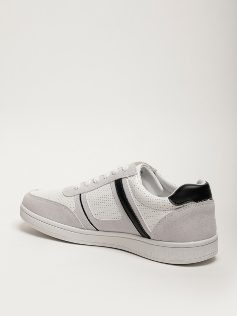 

LOCOMOTIVE Men White Sneakers