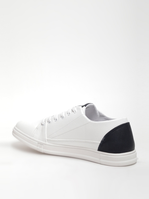 

LOCOMOTIVE Men White Sneakers