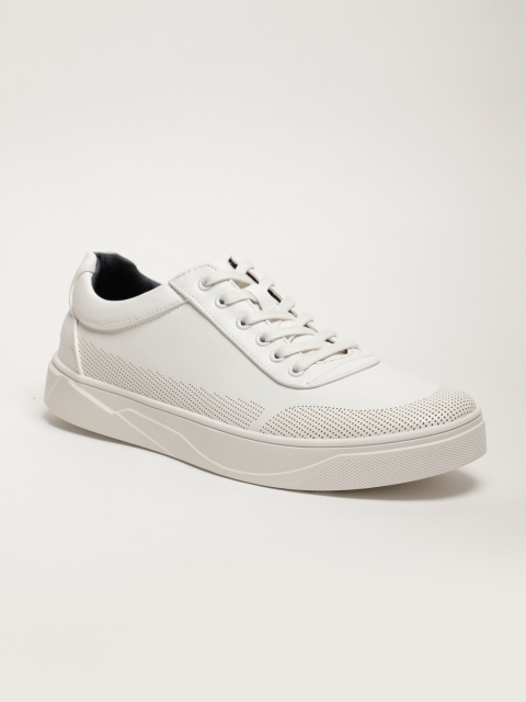 

LOCOMOTIVE Men White Sneakers