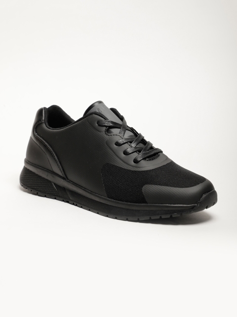 

LOCOMOTIVE Men Black Sneakers