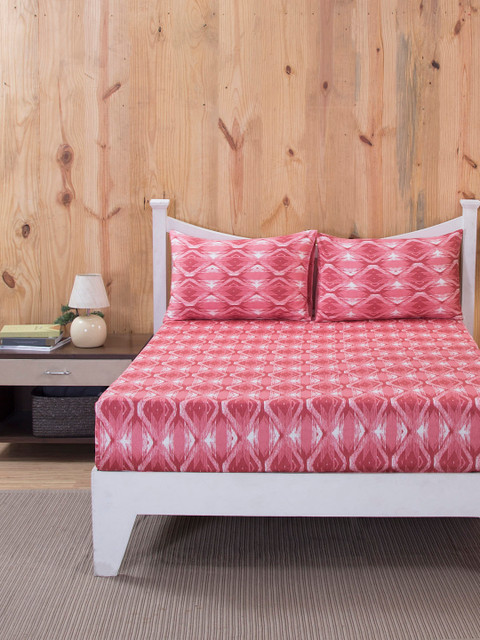 

MASPAR Red & Pink Abstract Flat 120 TC Cotton 1 Queen Bedsheet with 2 Pillow Covers