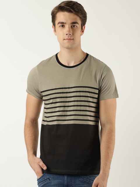

Blue Saint Men Black Striped Round Neck T-shirt