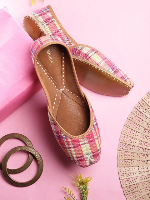 

Anouk Women Pink & Beige Checked Mojaris