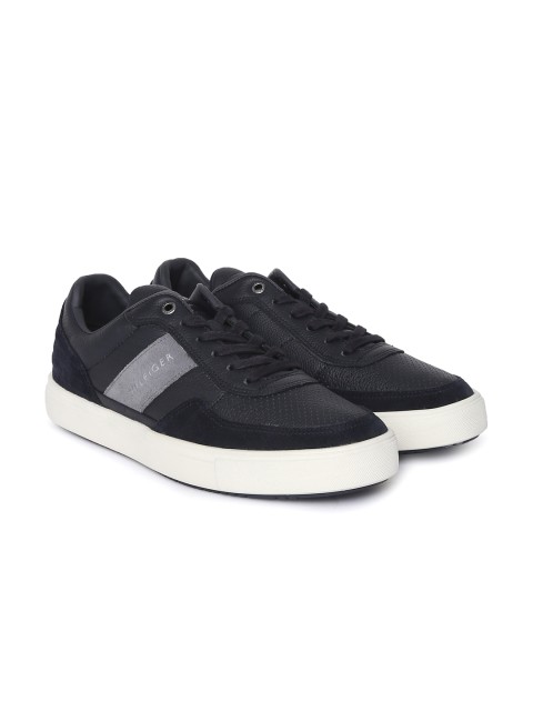 

Tommy Hilfiger Men Black Suede Sneakers