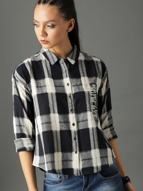 

Roadster Women Off-White & Black Boxy Checked Shirt with Print