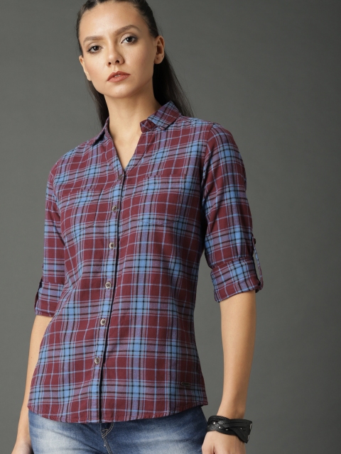 

Roadster Women Maroon & Blue Regular Fit Checked Casual Shirt